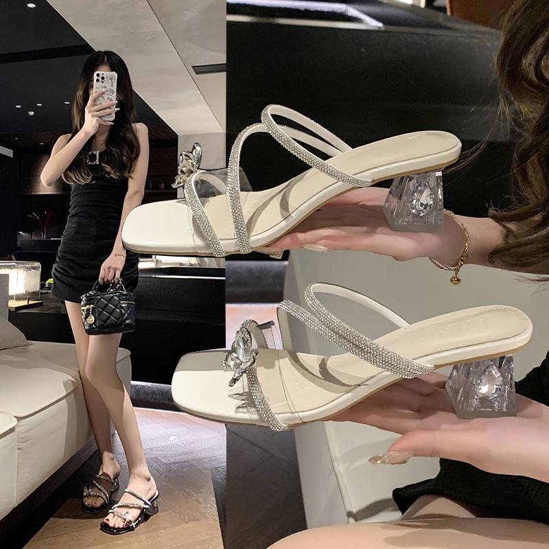 2025 Woman Flops Platform Design Flat Base Slippers Women Trend Casual Non-slip Outdoor Slippers Fashion Water Diamond Slippers