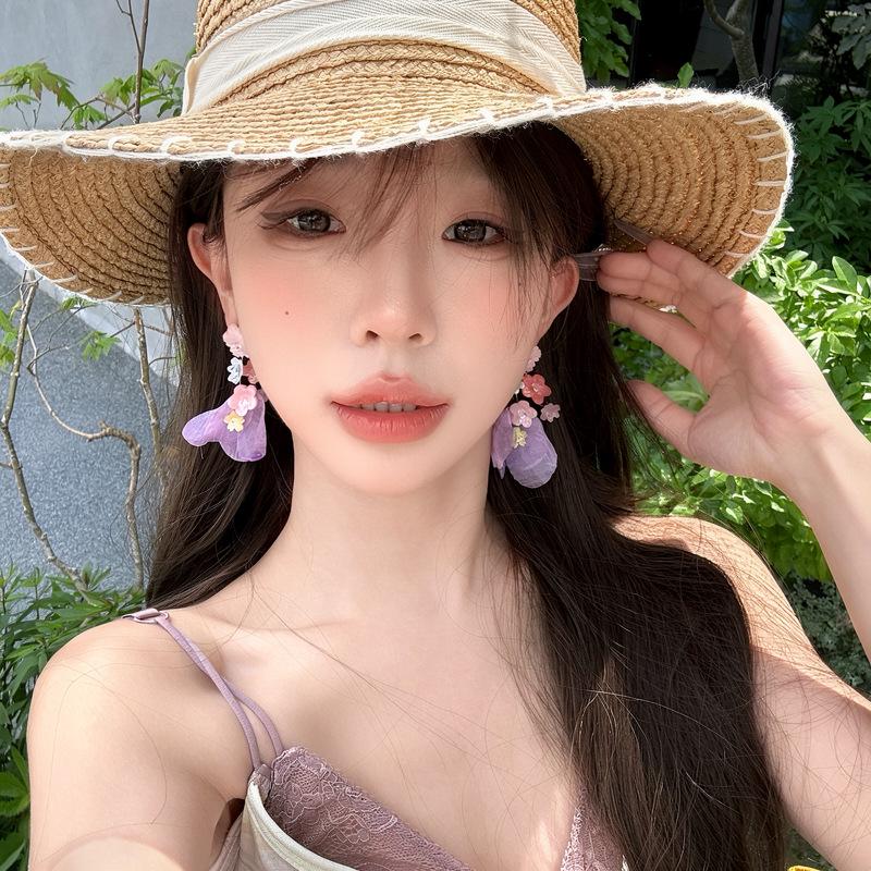 Dopamine Color Tassel Flower Earrings: Sweet Resort Style Jewelry for Women, Perfect for Photos.
