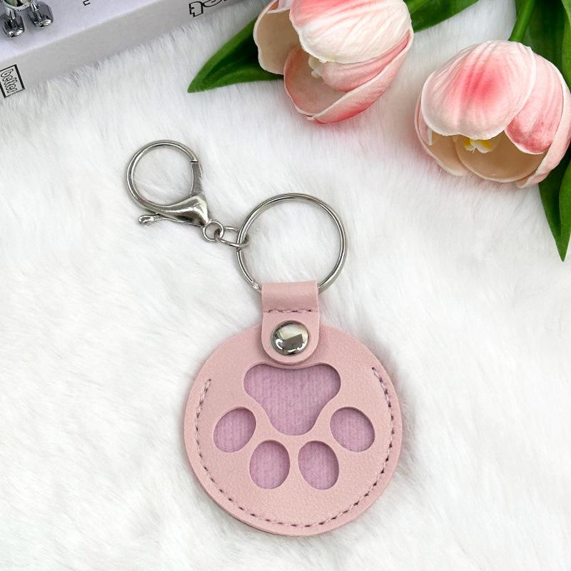 Leather Pet Hair Memorial Keychain Case: Cat & Dog Hair Keepsake Hanger