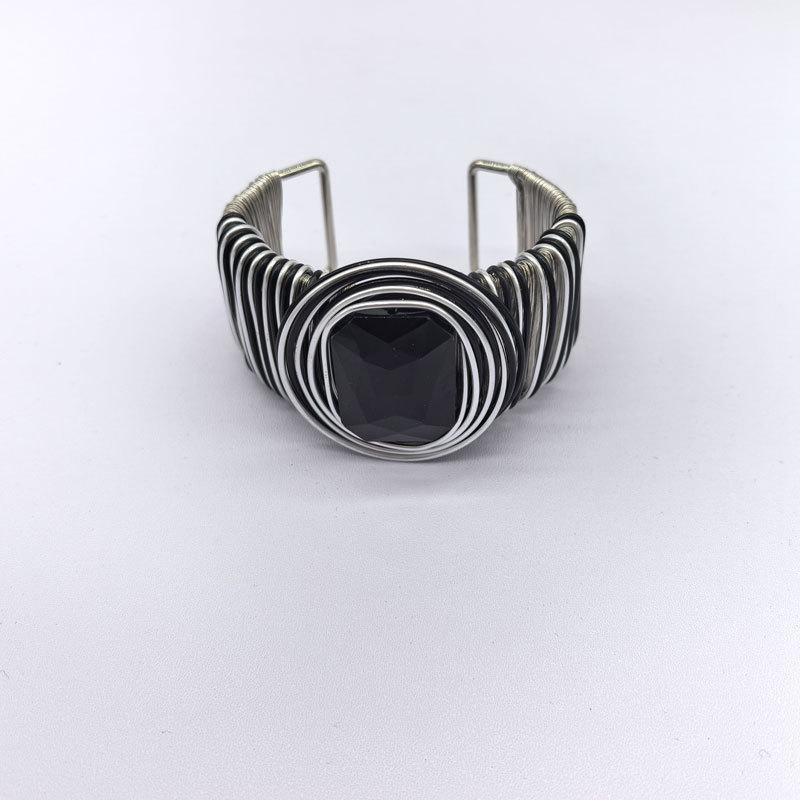 

Браслет женский плетеный из алюминиевой проволоки ручной работы, модный и персонализированный панк-браслет, браслет в винтажном богемном стиле чёрный