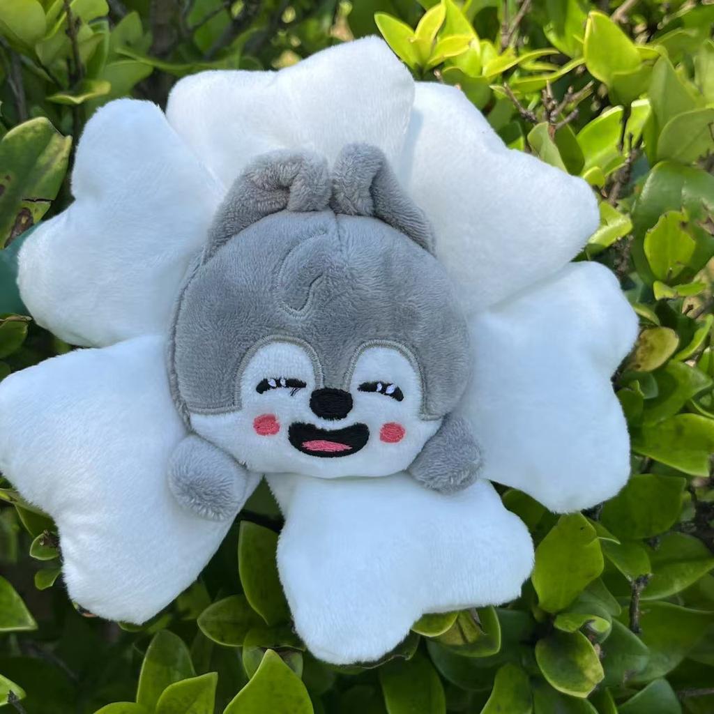 New Flower Pencil Case Plush Doll 1/8pcs SKZooed Stray Plush Flower Pen Case For Kid Stationery Gift For Fans Collect Gifts