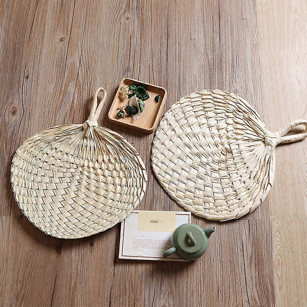 Chinese Style Handmade Fan Natural Hand Weaving for Palm Leaf Fan Blades Portable Cooling Fan For Child and Adult