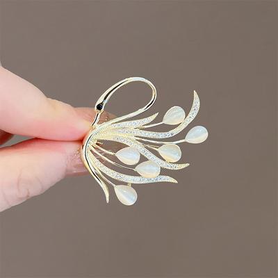 Graceful Swan Brooches and Corsages High-end Ladies' Elegance Luxurious Fixed Clothes Exquisite Suits Pins and Accessories