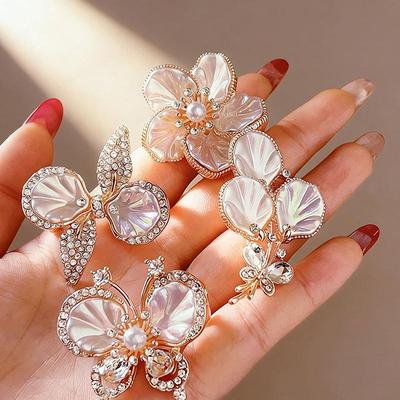 Broche Corsage Flor de Pérola Brilhante de Alta Qualidade Para Mulheres Acessório de Roupa de Luxo Broche Modelador de Cintura Joia Presente
