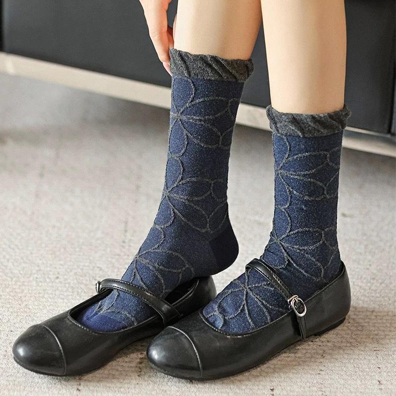 1PC Navy Blue Timeless Seamless Well-Made Versatile Comfortable Vintage Soft Mid-Calf Elegant Socks Seam-Free
