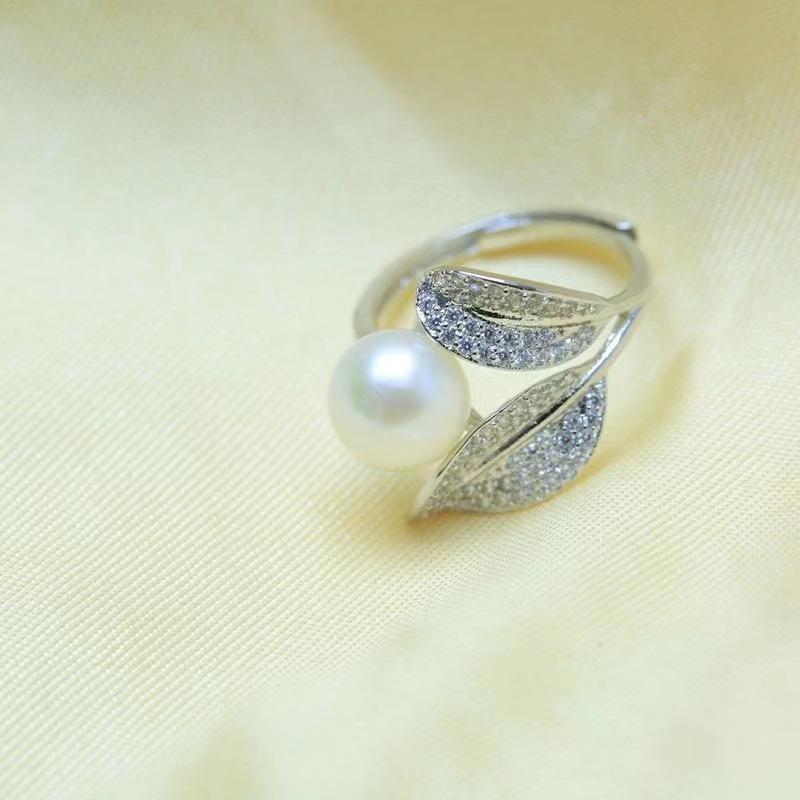 Multi-Color Atmospheric Small Fresh Natural Imitation Freshwater Real Pearl Ring, Gold-Plated Leaf Pearl Ring