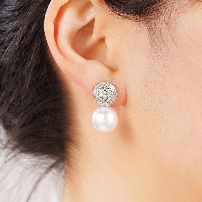 Women's stud earrings, full diamond imitation pearl princess earrings, round geometric dress accessories
