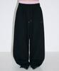 Seulliggeullou Love Emoji Check Layered Sweatpants [Black]