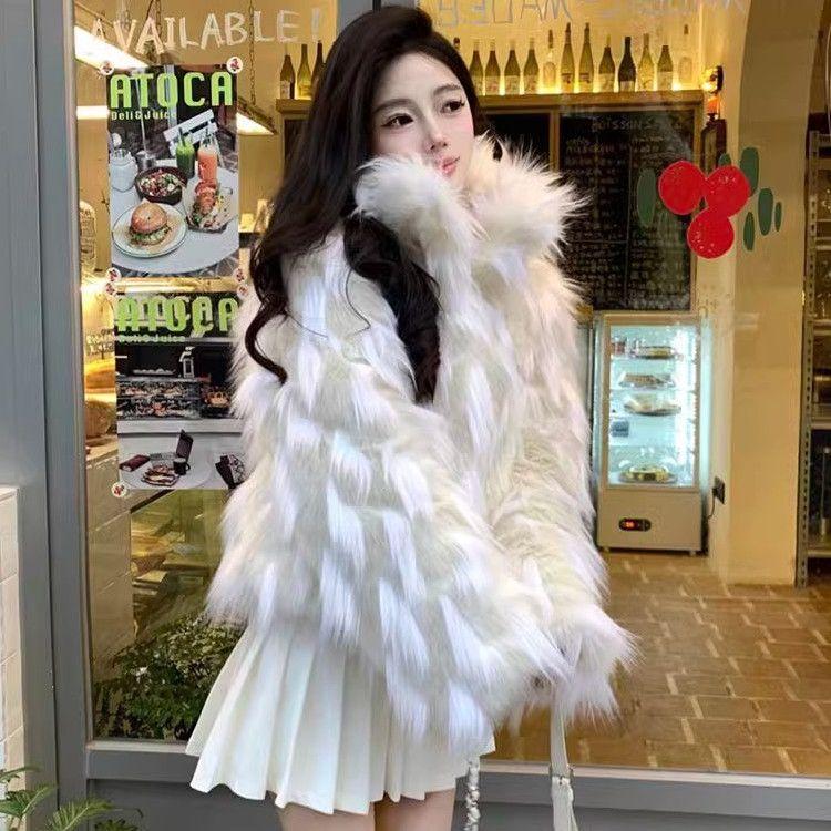 

Экологически чистая шуба Утолщенное пальто Женское Зимнее Новое Имитация Лисы Модное Короткое Пальто Тонкая Шуба L