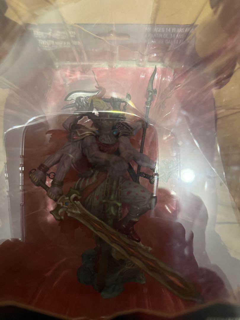 

[USED] Final Fantasy Master Creatures Vol.3 Gilgamesh