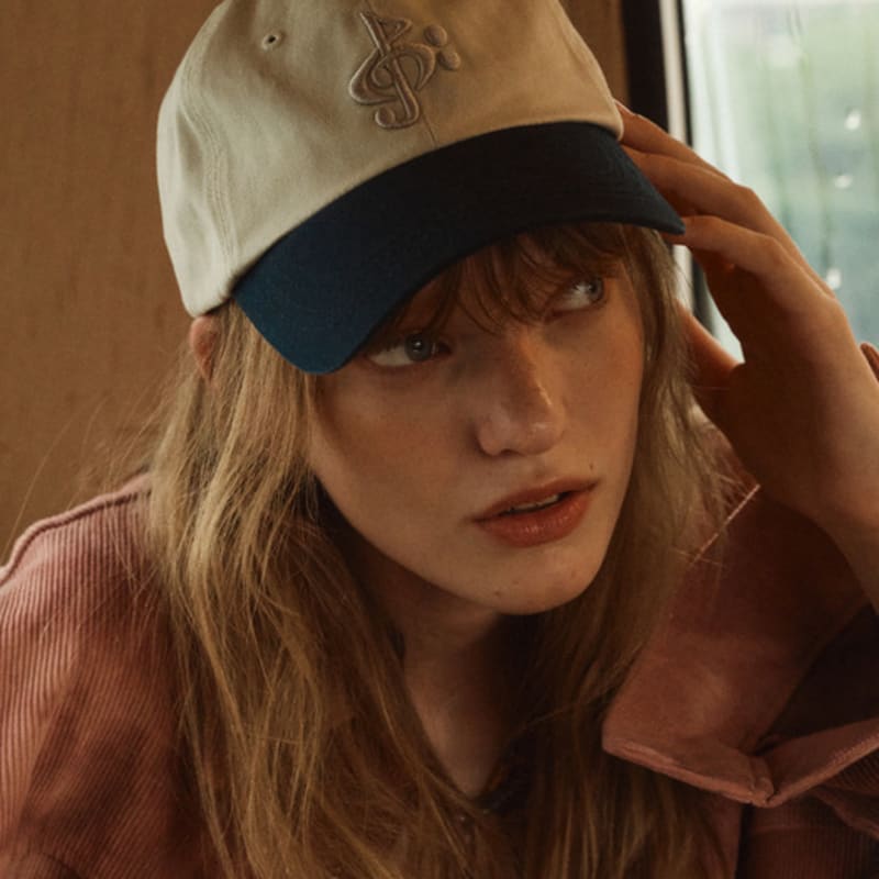 

2113 studio LOGO BALLCAP BEIGE + NAVY free