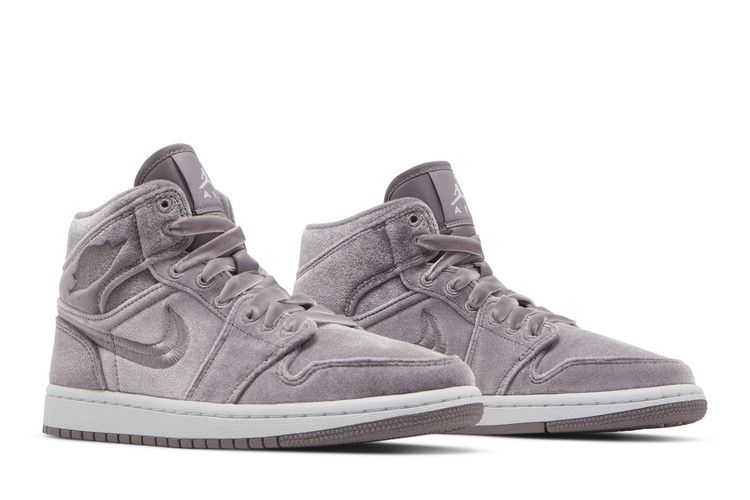 Wmns Air Jordan 1 Mid 'Purple Velvet'