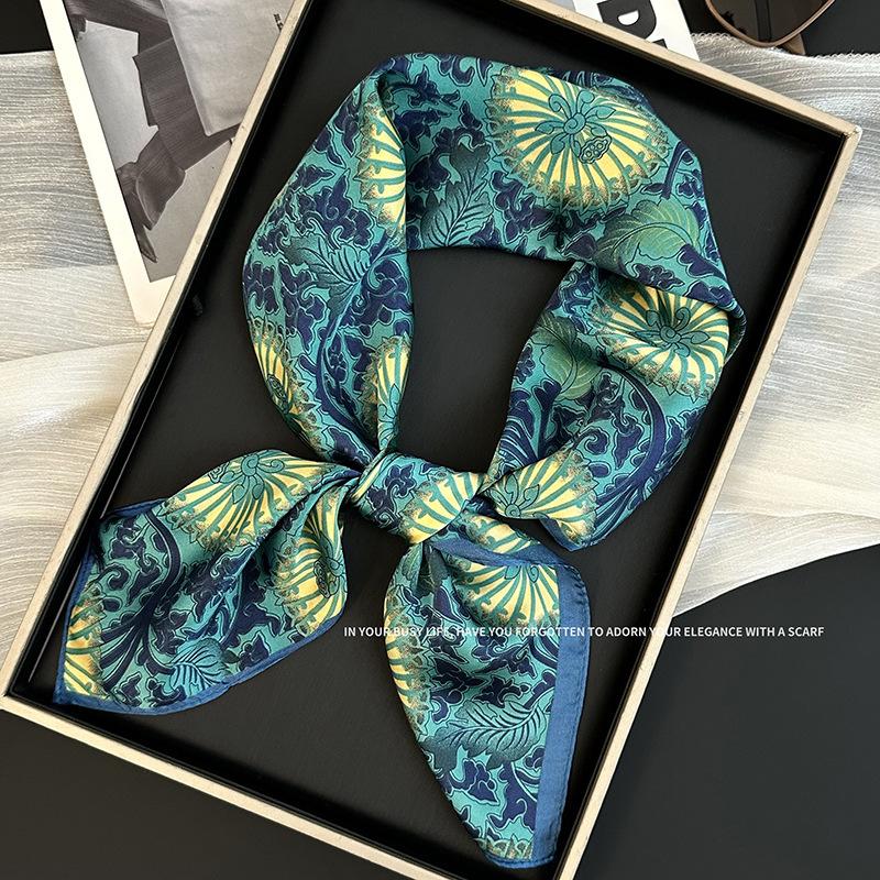 70 Square Scarf Neck Small Shawl New Fashion Silk Scarf High-end Decorative Temperament Scarf Headscarf Headband