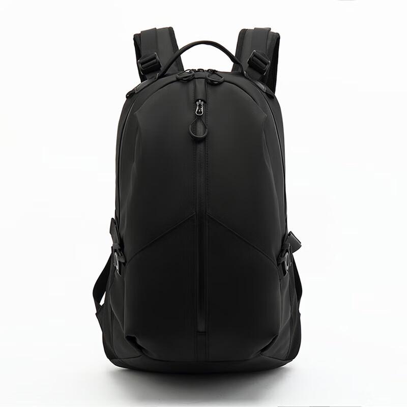 Vanaheimr Motorcycle Helmet Backpack