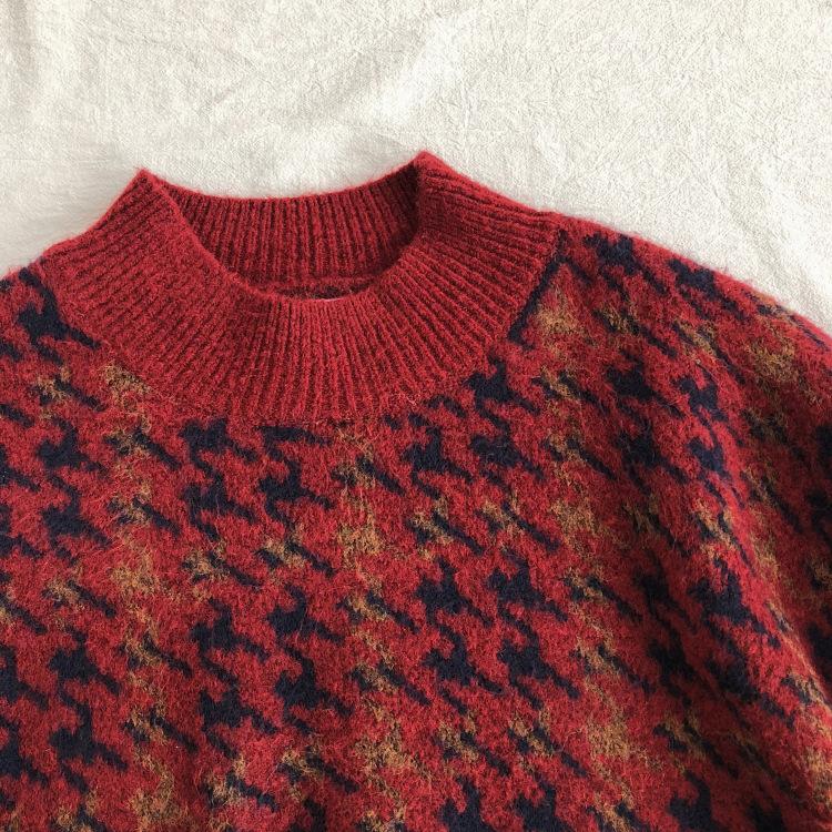 Girls' Retro Style Qianniao Grid Semi High Neck Autumn Sweater, Thick and Soft Imitation Cowhide, Comfortable and Warm Long Sleeved Top