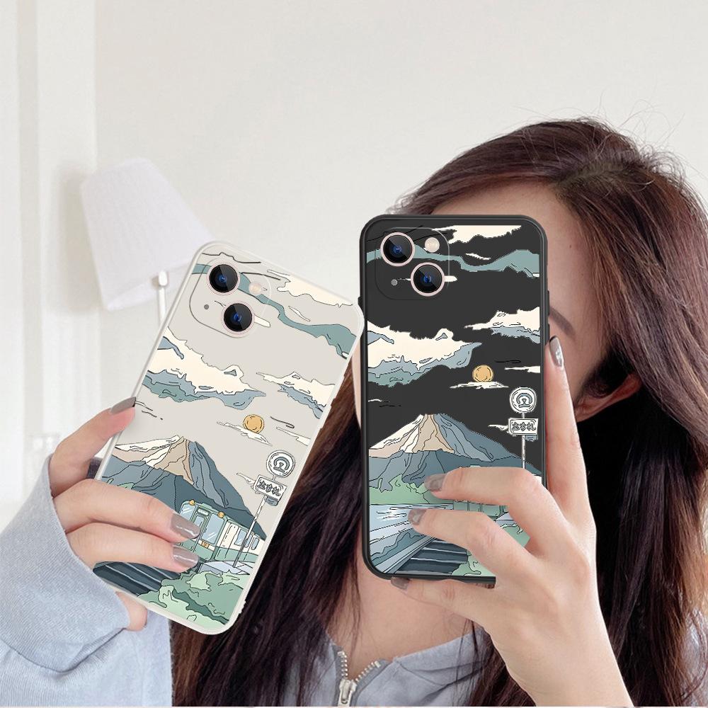 Oil painting under the moon train is suitable for iphone15promax Apple 17 mobile phone case 13 fine hole anti-drop 16 Japanese 11