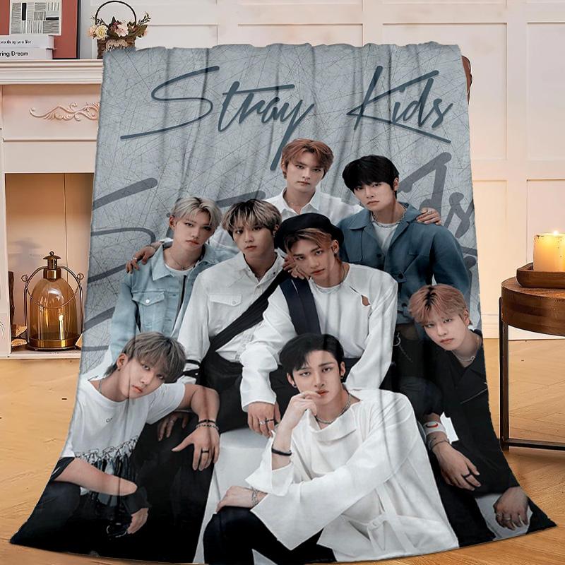 1PC K-pop Group Stray Flannel Blanket Gift, Suitable for Both Men And Women, Soft Ideal for Beds And Sofa, Birthday Or Christmas Gift