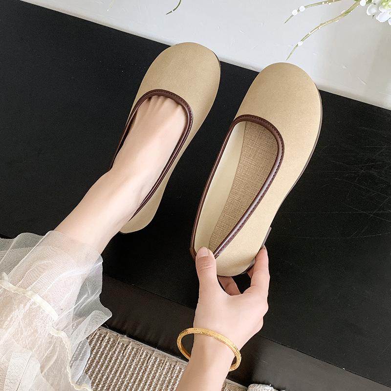French gentle shallow mouth single shoes female 2025 new summer and autumn fairy wind soft flat-soled beanie shoes one pedal grandma shoes