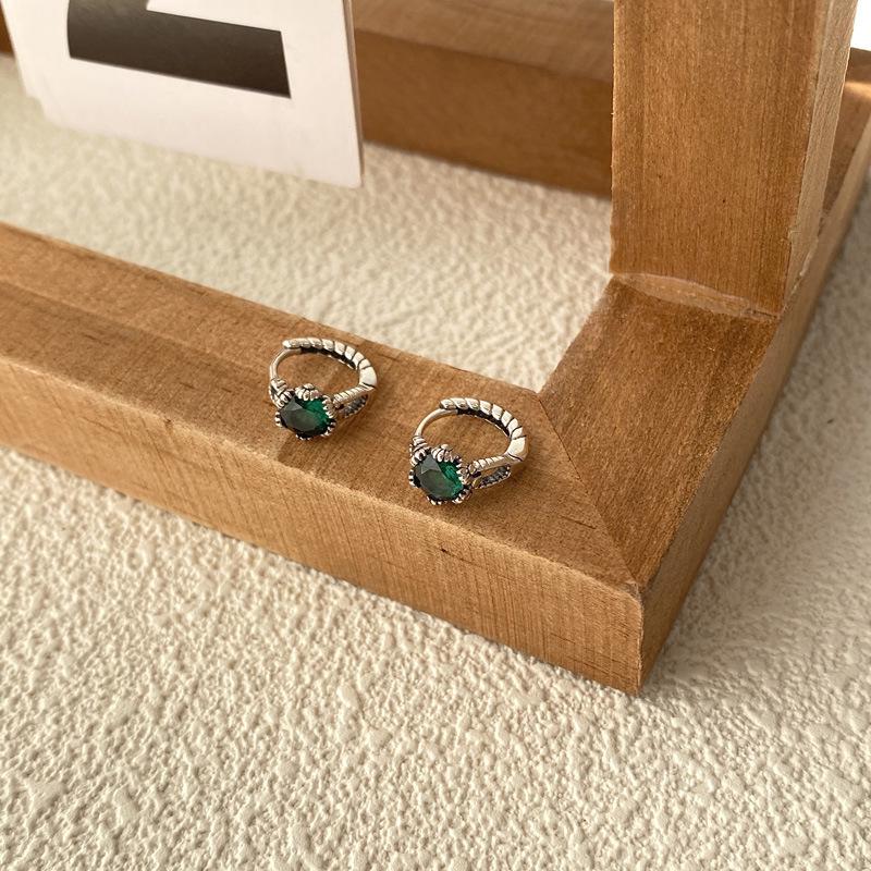 Olive Green Retro Ear Cuff Earrings for Women - 2025 Trendy High-End Feel