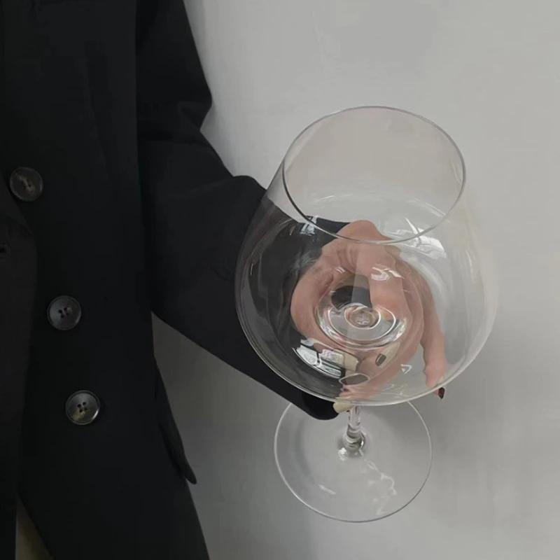 720ml Leichter Luxus modern minimalistisch transparentes Glas Burgunder Rotweinglas, hochwertiges Rillenglas mit hohem Fuß für den Heimgebrauch