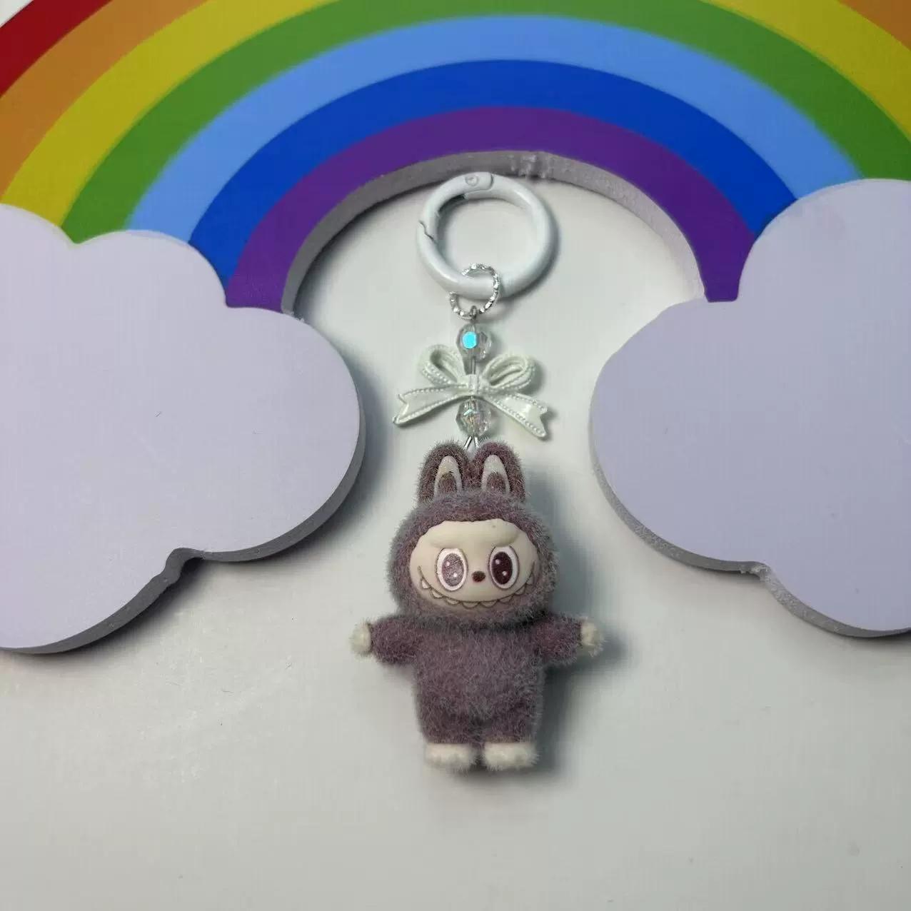 

Мини брелок LABUBU Каваи Лабубу Подвеска для школьной сумки Брелок для ключей Пара DIY Брелок Украшения Аксессуары Детский подарок коричневый