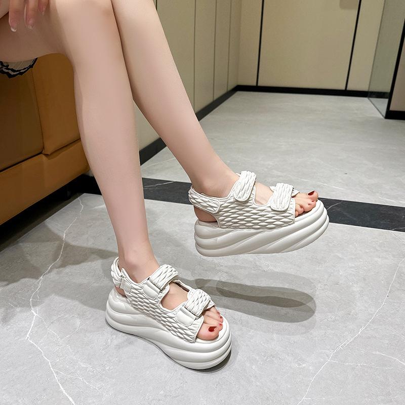 2025 summer new Xiaoxiangfeng Velcro platform sandals women's solid color sports wind flat bottom beach cool slippers women