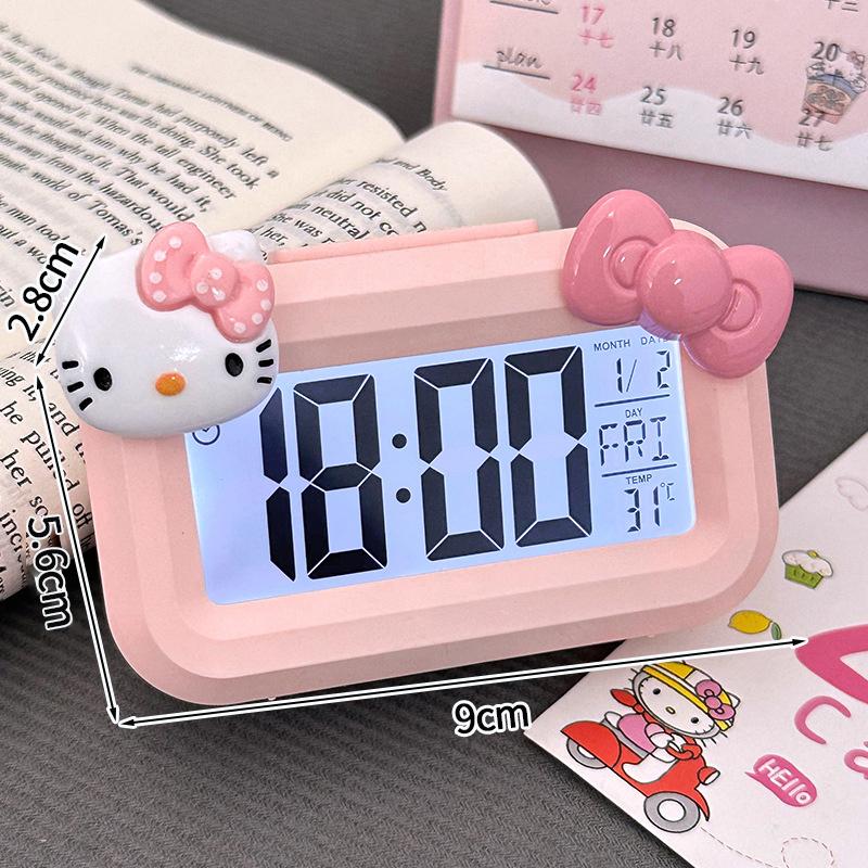 

Светодиодные цифровые часы Hello Kitty Melody, Будильник Kuromi с ночником, Настольные часы, Украшения для рабочего стола, спальни, прикроватной тумбочки, Подарок для детей