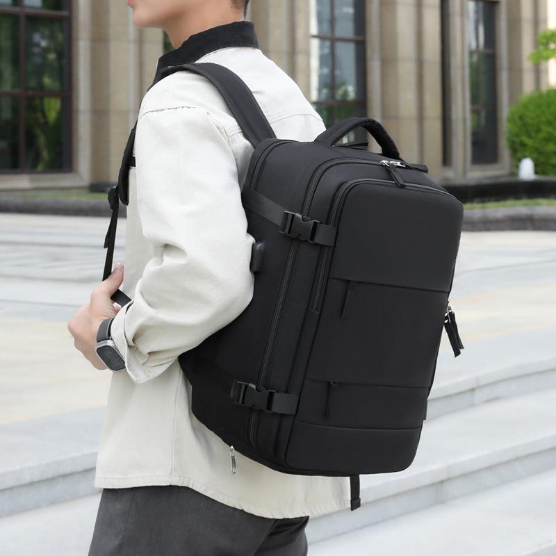 Multifunctional Travel Backpack with Shoe Compartment and Wet/Dry Separation for Business and Outdoor Use