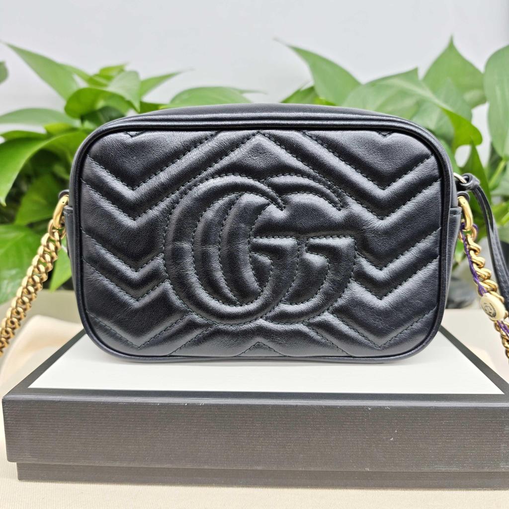 [Gebraucht] Gucci GG Marmont Matelassé Minitasche 'Nero' - Ausgezeichnet #FX8EDV