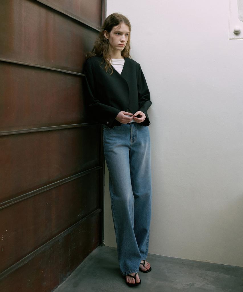 LAMEREI V-Neck Curved Short Jacket[Lmbfspjk110]-2Color