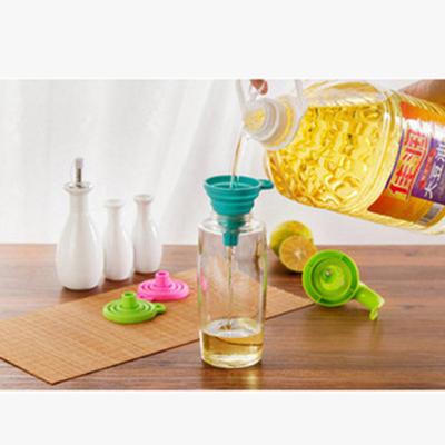 Mutfak Aleti Gıda Sınıfı Katlanır Silikon Huni Sıvı Dağıtım Mini Huni