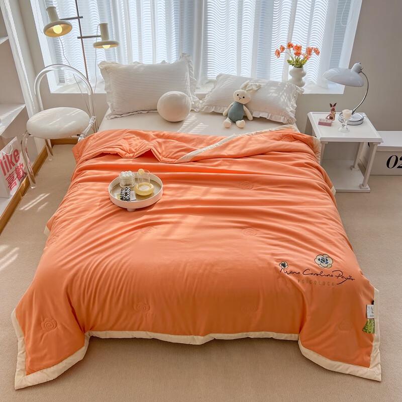 UOSU Camellia Summer Quilt