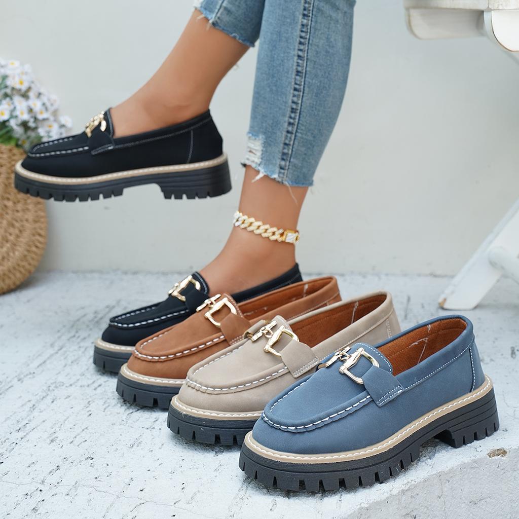 Fashion Women Platform Sneakers 2025 Autumn Metal Shallow Buckle Casual Wedge Retro Women Loafers New Light Comfort Platform Shoes Women