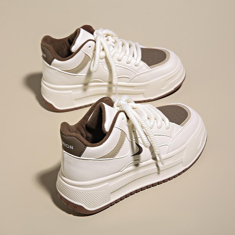 2025 Winter Velvet Little White Shoes New Korean Version Ins Female Students Height Increase Sports Board Shoes Warm and Casual C12-2