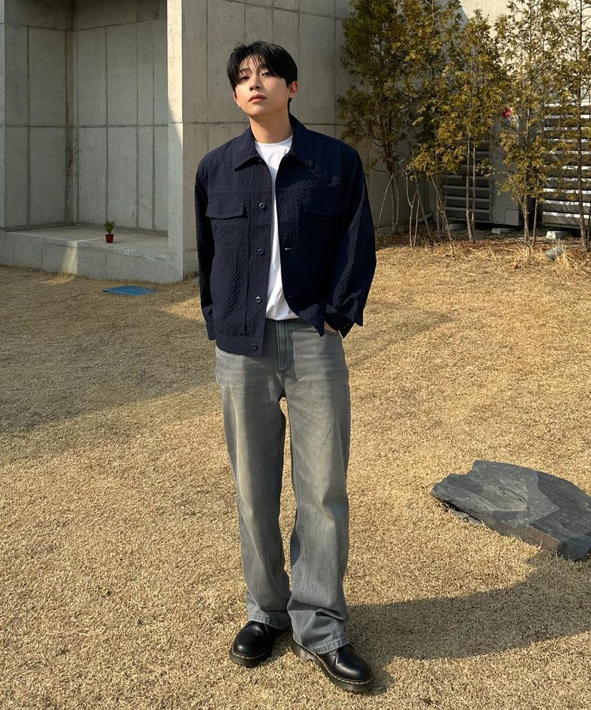Mindbridge [Couture] Navy Two-Tone Seersker Oversized Trucker Jacket