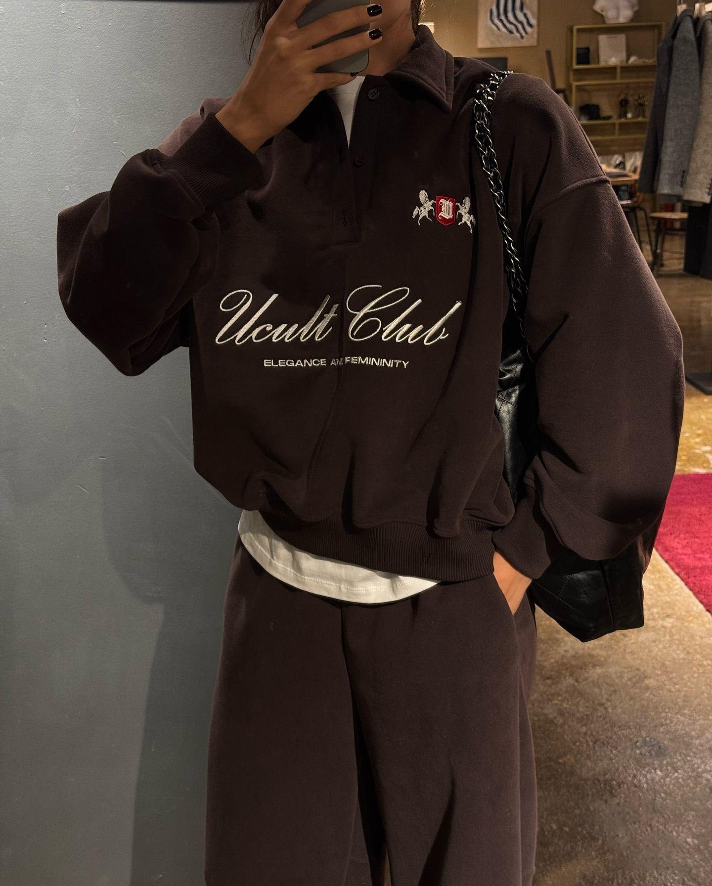 

Серая толстовка на молнии до середины с вышитым логотипом и красной нашивкой-щитом S темно-коричневого