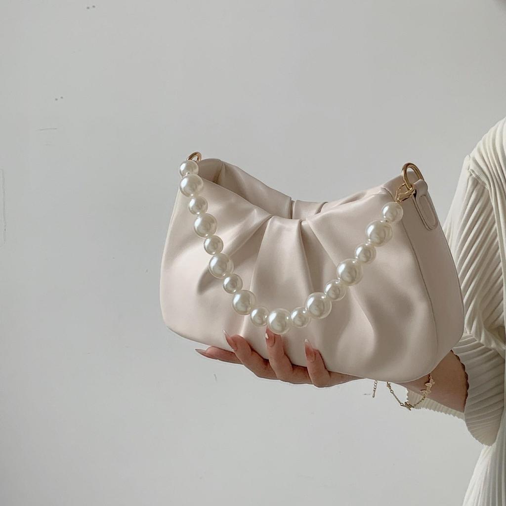 2026 High-End Soft Leather Cloud Bag: Women's Chain Pleated Shoulder & Crossbody Bag