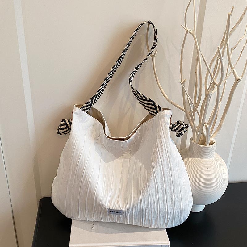 

Large capacity cloth bag women s new casual shoulder tote bag crossbody student class commute cloud bag белый