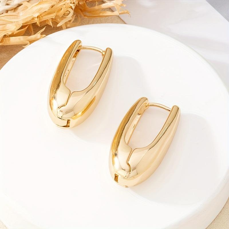 

Valentine s Day Gift, Elegant Geometric Hoop Earrings Stainless Steel Posts Versatile Statement Jewelry for Daily and Party Occasions золотистий