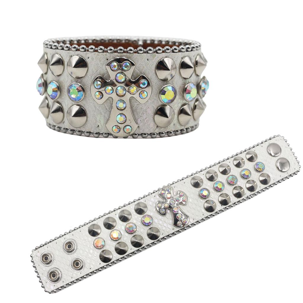 Amerikanisches Strassnietenarmband Armband Strasszubehör Punk Goth Personalisierter Schmuck