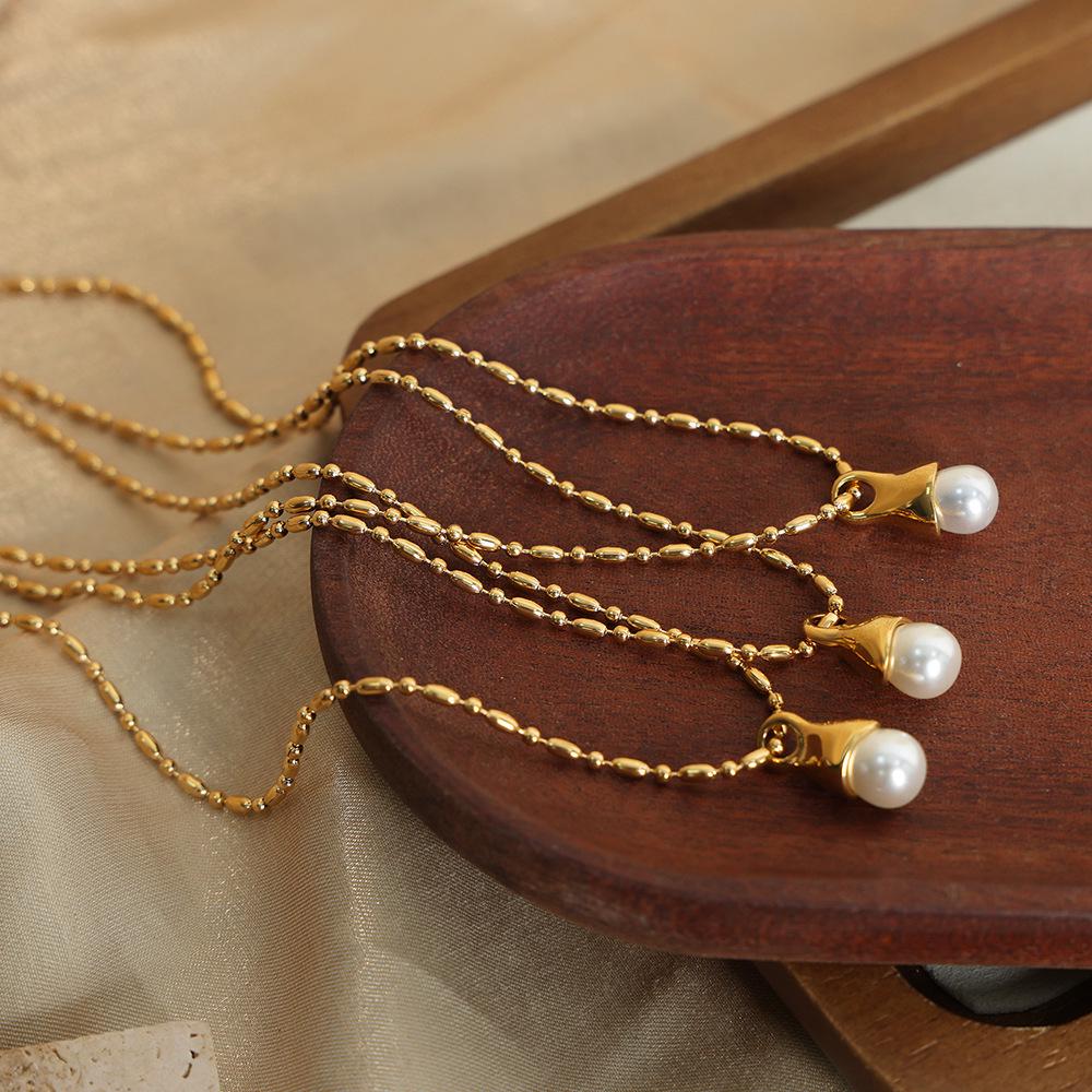 French Luxe Miyuki Bead Necklace: Titanium Steel 18k Gold Shell Pearl Pendant