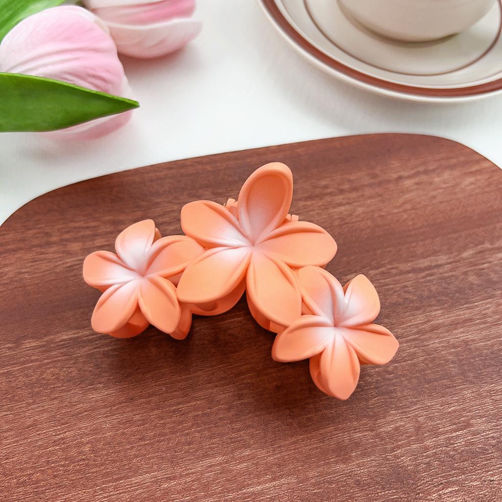 Summer Style Candy-Colored Three-Flower Plastic Beautiful, Fashionable, Simple, Sweet And Cute Hair Clip For Women