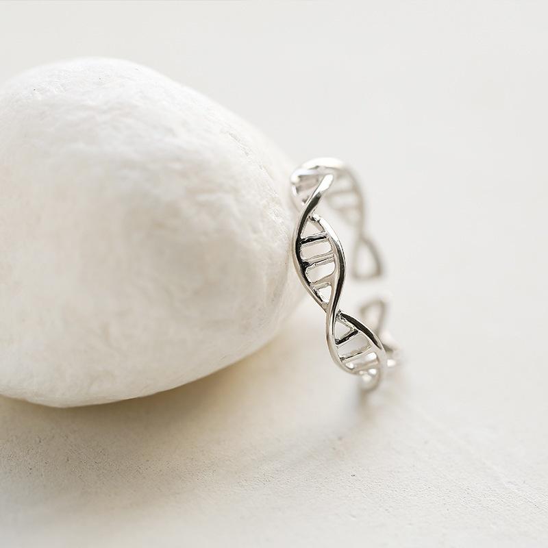 Silver-Plated Twisted Korean Trendsetter Index Ring for Women