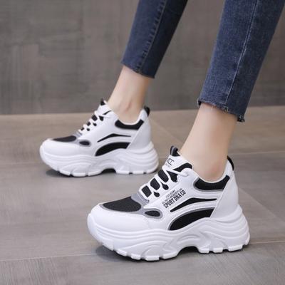 Vielseitige Dad-Schuhe mit dicker Sohle Damen 2024 Herbst Neue lässige Mesh-Schuhe Atmungsaktive Lauf-Sportschuhe Damen Zapatos Mujer