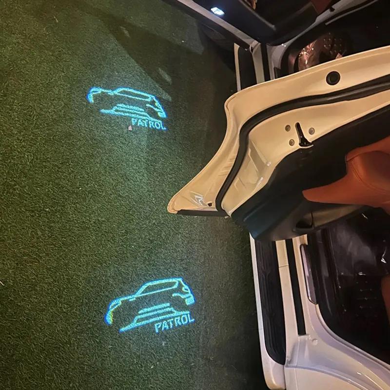 2 Pièces Lumière d'Accueil de Porte de Voiture à Logo LED Pour Patrol Y62 2010-2021 Accessoires Auto Projecteur Laser Emblème Ombre Lumière de Voiture