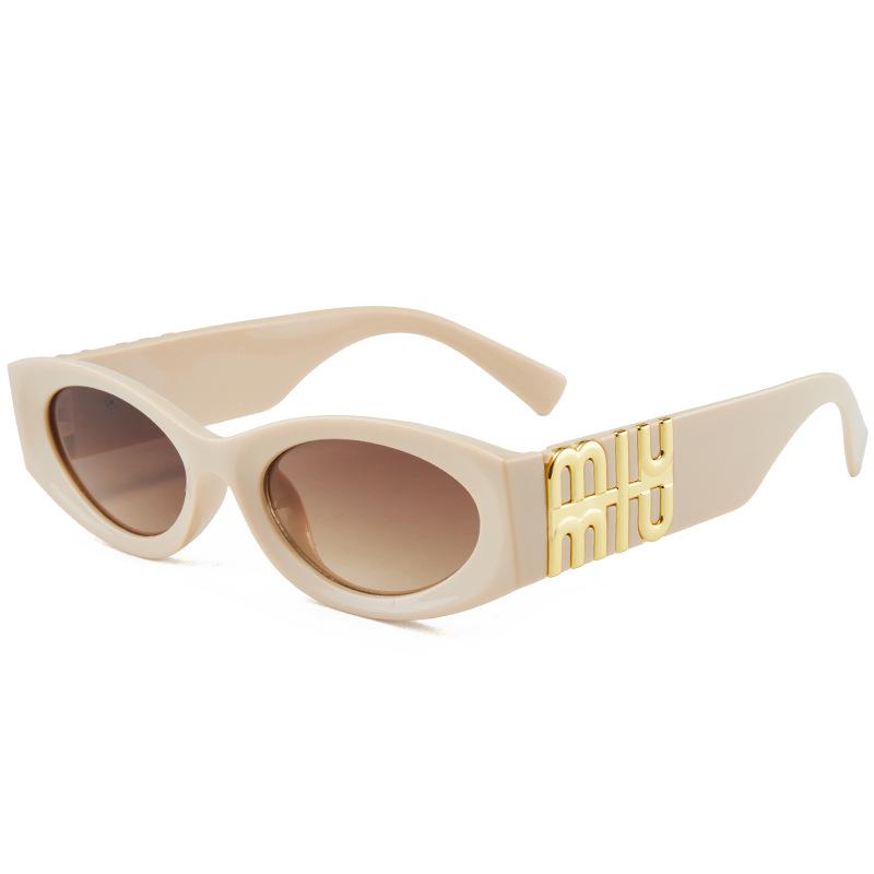 

Trendy Unisex Retro Sunglasses - Celebrity Style, High-End Fashion