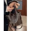 Autumn retro portable vegetable basket bag women's 2025 new fashion simple bucket bag versatile messenger bag