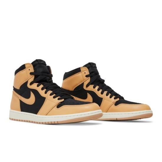 Air Jordan 1 Retro High OG Heirloom 555088-202
