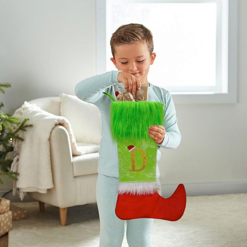 Kerstkousen met letters om op te hangen Leuke Kerstsokken Snoep Cadeauzak Kerstdecoraties Voor Huisfeest