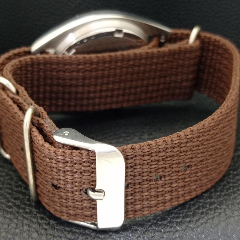 VINTAGE SEIKO AUTOMATIC 7009A JAPAN MENS FERRARI DIAL WATCH A700546-5 R203-a700546